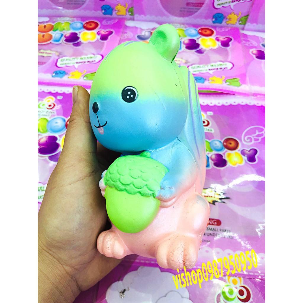 ĐỒ CHƠI SQUISHY SÓC ÔM DÂU XANH mã ZEH5 Nh232