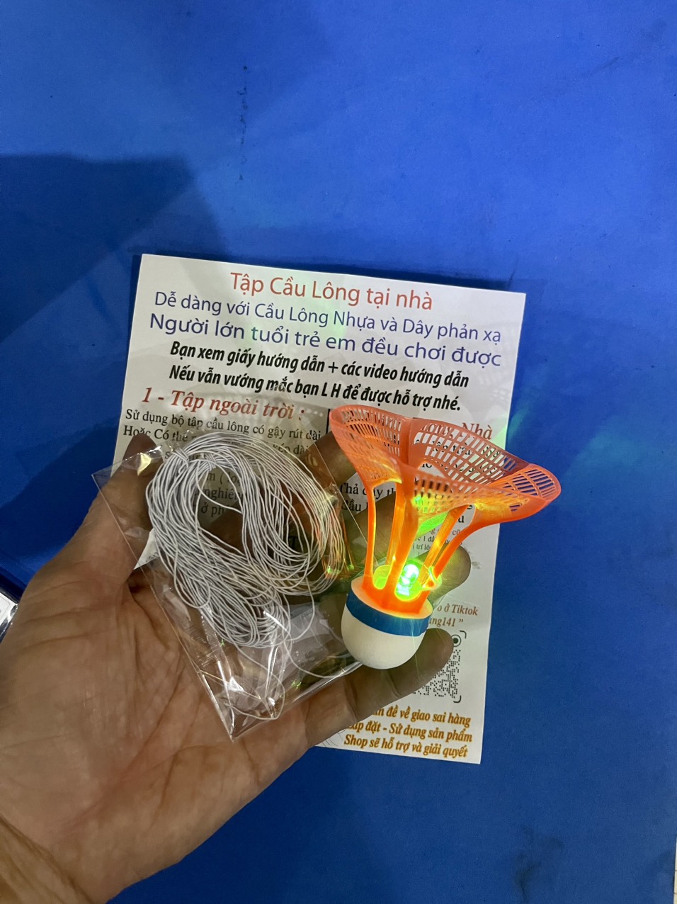 Trang thiết bị sân cầu lông - Bộ Tập Cầu Lông tại Nhà ( Trái Cầu Phát Sáng ) - Dễ chơi - Dễ tập -  Trẻ em tập được