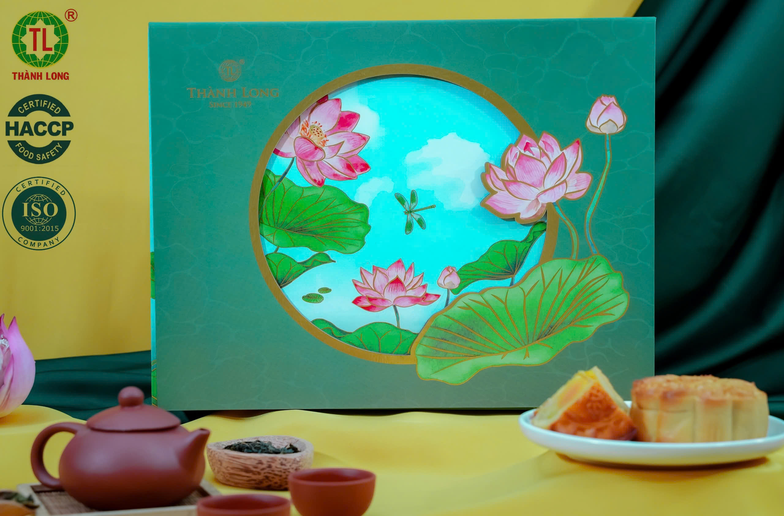 Bánh Trung Thu ( Mooncake) - Bánh Trung Thu Chay - Bánh Nướng Thành Long 220g - Việt Nam