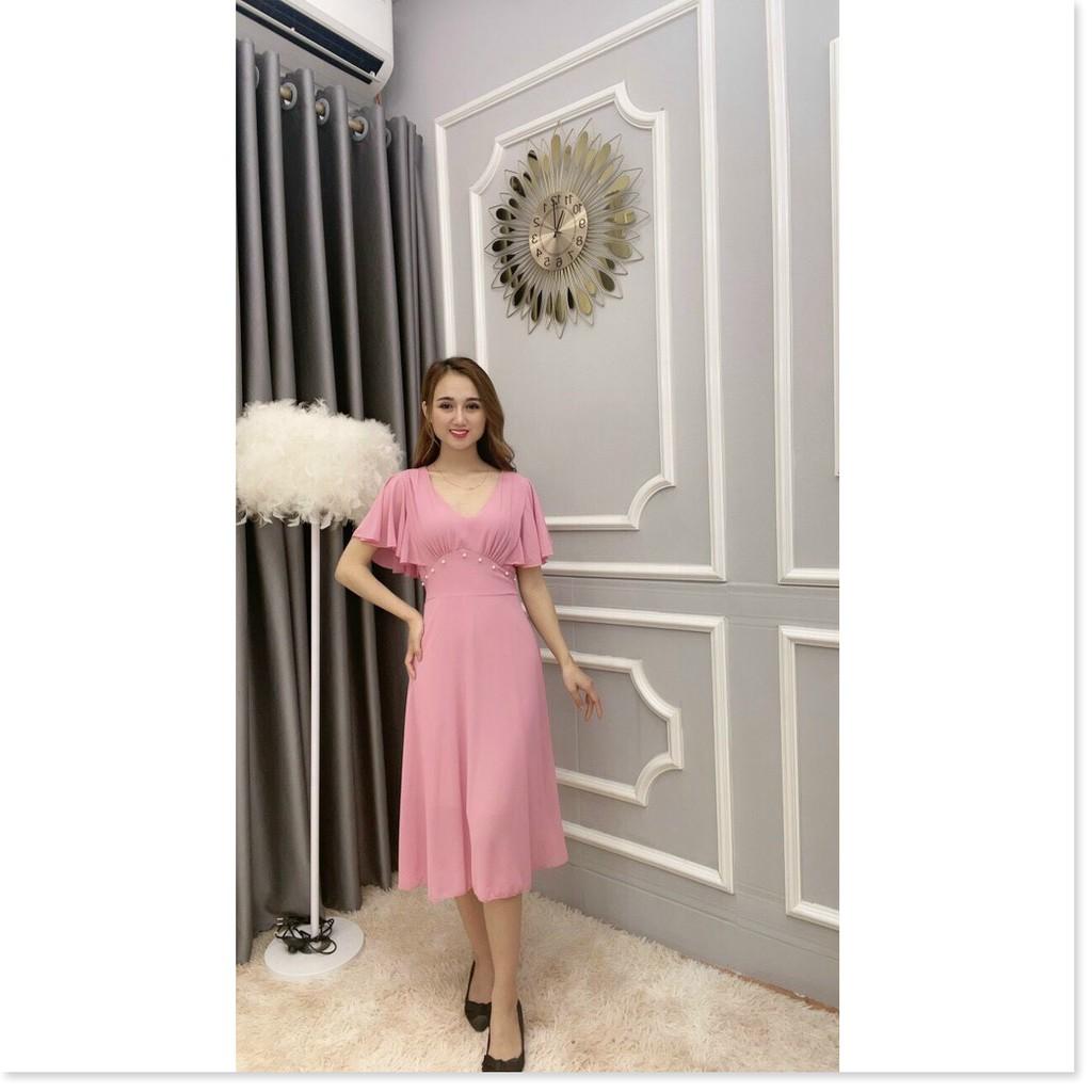 ĐẦM VOAN Y ĐƯỢC THIẾT KẾ HỌA TIẾT TRƠN NHƯNG KHÔNG KÉM PHẦN SANG TRỌNG,ĐĂC BIỆT ĐƯỢC LÀM BẰNG CHẤT LIỆU VÃI THOÁNG MÁT