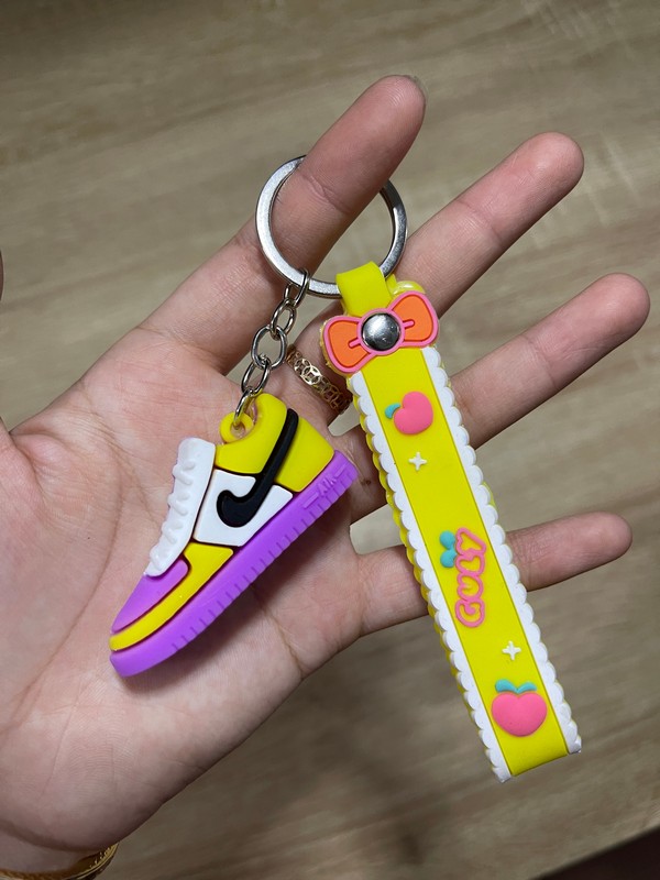 Móc Khoá Hình Chiếc Giày Dễ Thương Thời Trang Độc Lạ