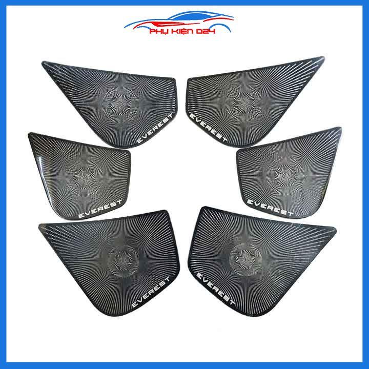 Bộ ốp màng loa vân Titan cho xe Everest 2016-2017-2018-2019-2020-2021-2022 chống xước trang trí nội thất ô tô