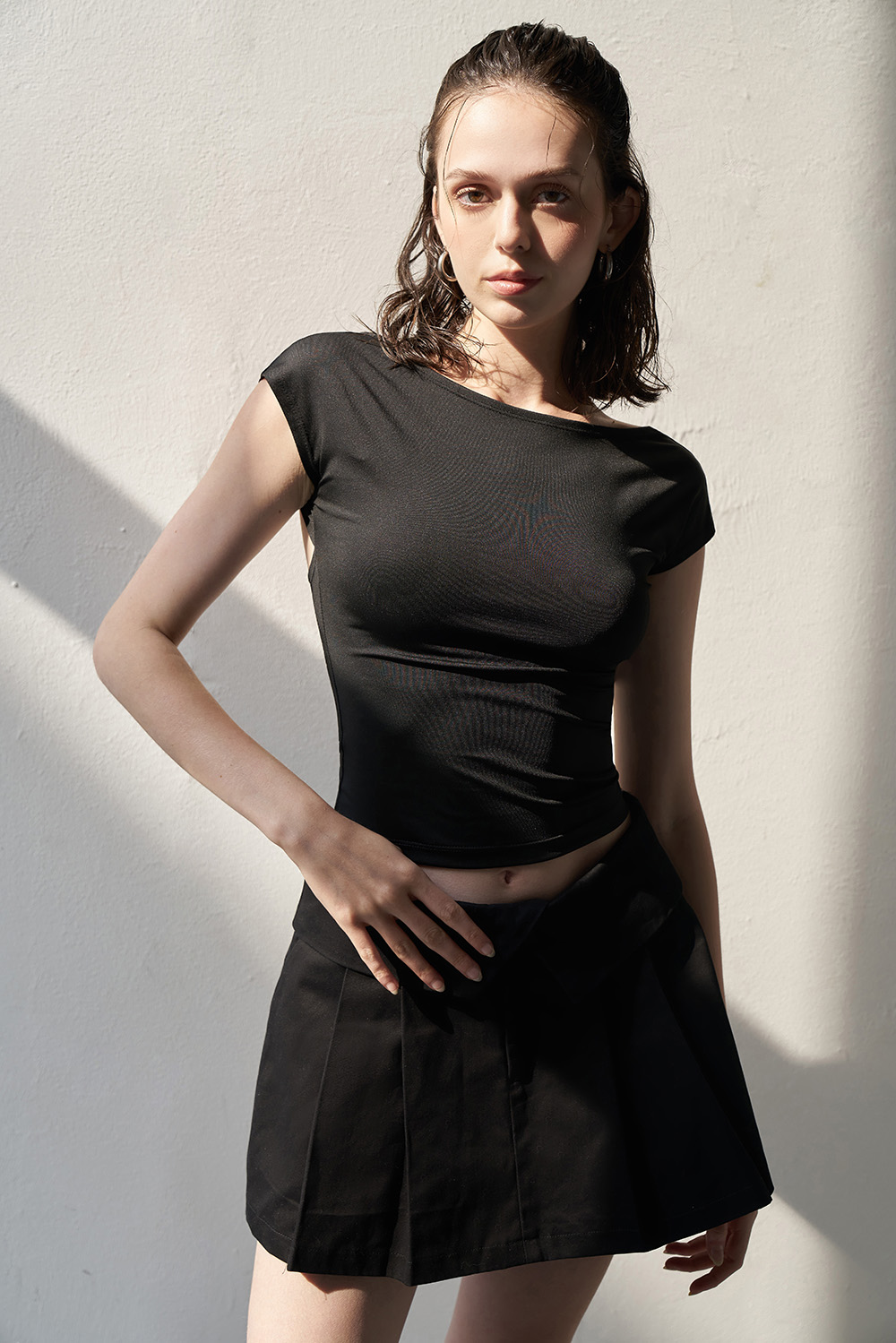 DOTTIE - Áo thun tay ngắn khoét lưng - T0670