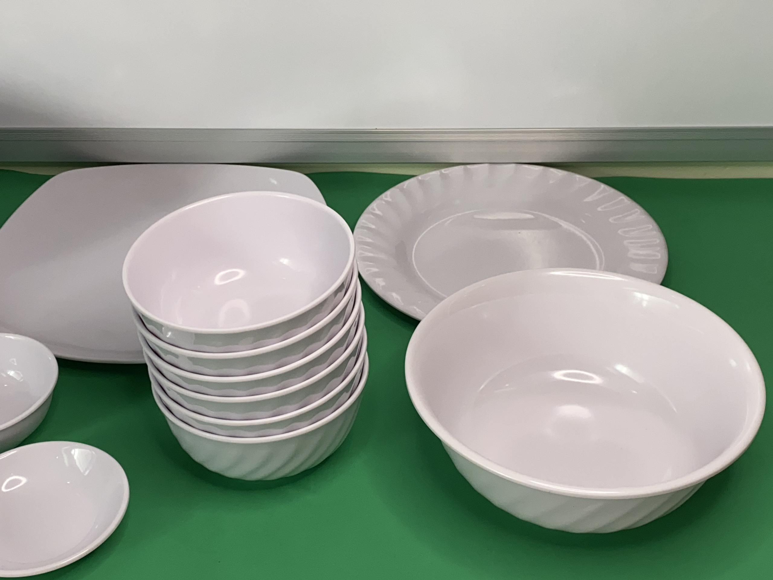 Bộ 6 Chén (Bát) cơm 9 Món TRẮNG Cao cấp An toàn sức Khoẻ Nhựa Xanh  Melamine