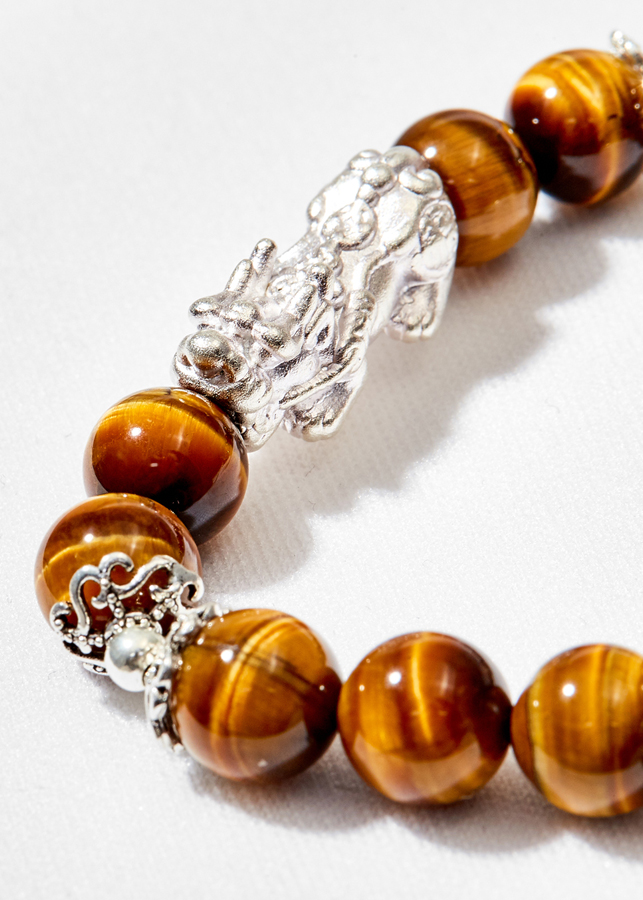 Vòng tay phong thủy đá mắt hổ phối tỳ hưu bạc Ngọc Quý Gemstones
