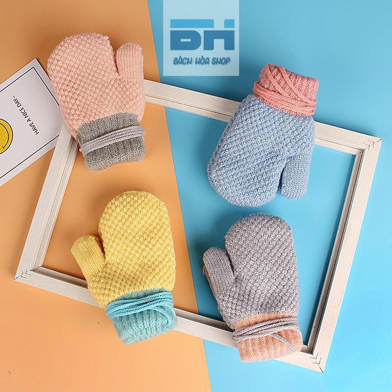 Gang tay len dệt kim hình trái dứa dễ thương