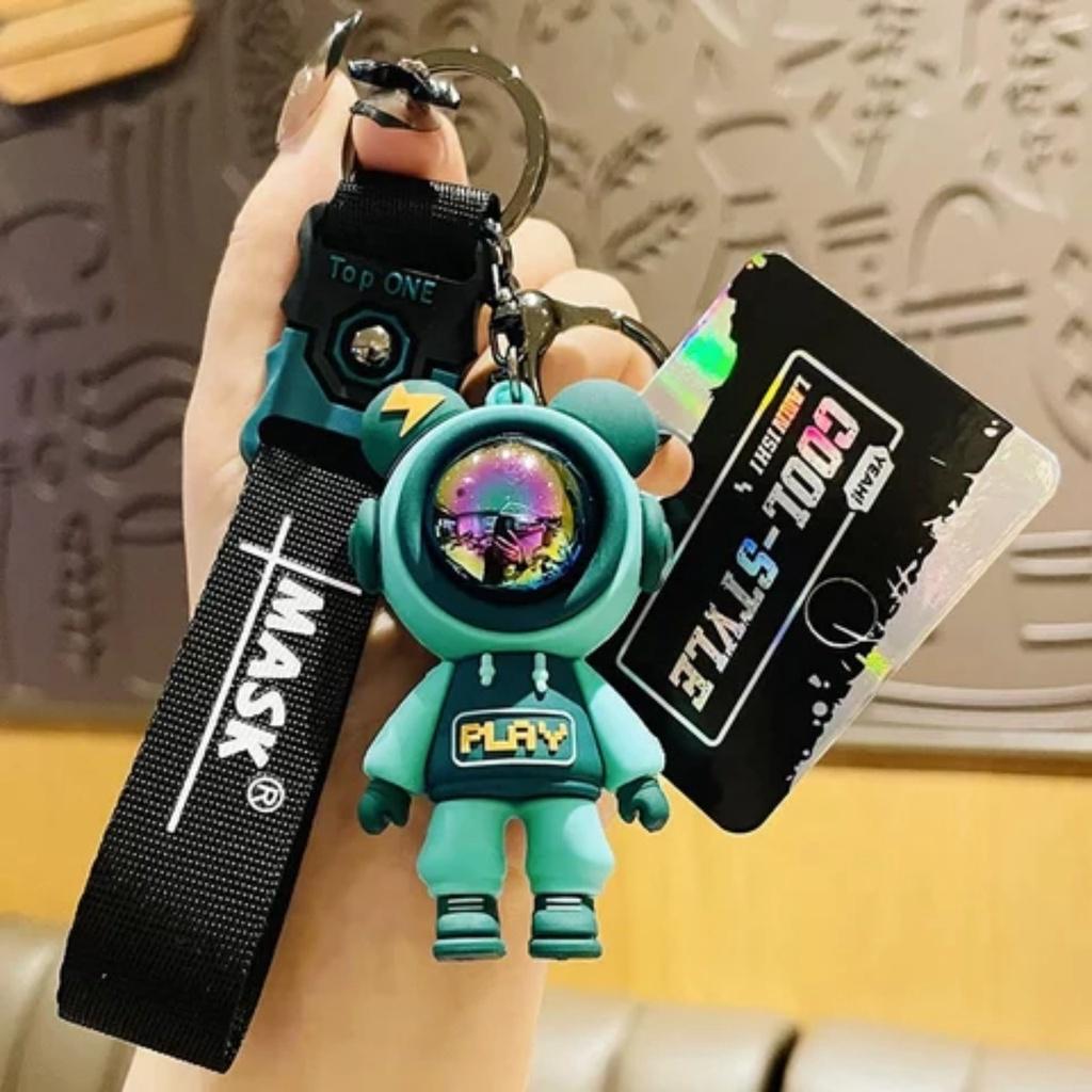 Móc khóa phi hành gia mẫu lớn