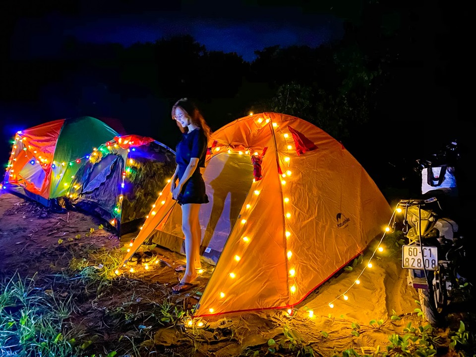 Đèn led dây dài 6m x 40 bóng chiếu sáng- trang trí lều trại và chụp hình
