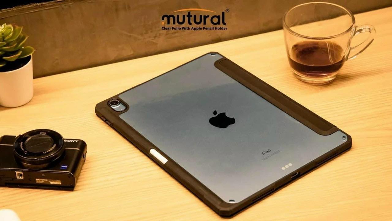 Bao da dành cho iPad Air 4, Air 5 Clear Folio hiệu Mutural lưng trong chống sốc - hàng nhập khẩu