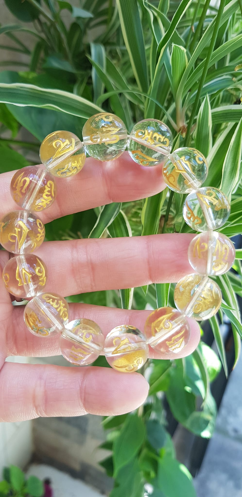 Vòng Tay Nam Màu Trắng khắc chữ Vàng sáng đẹp Size 14mm 14 hạt hợp Các Anh mạng Kim mạng Thủy đeo may mắn ạ
