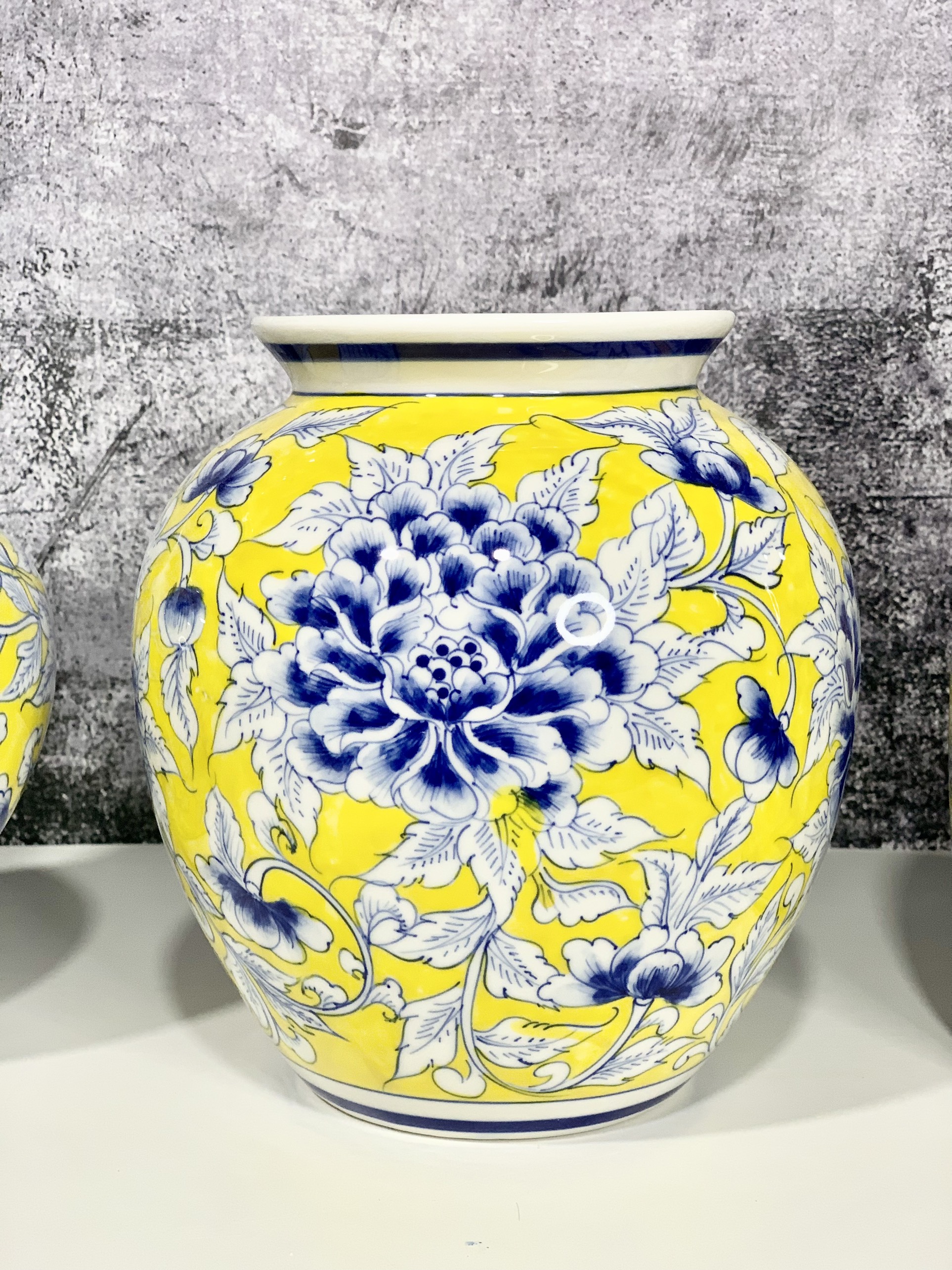 LỌ HOA VẼ BĂNG MAI HÀNG VẼ KỸ THỦ CÔNG CAO TỪ 20 Đến24CM.