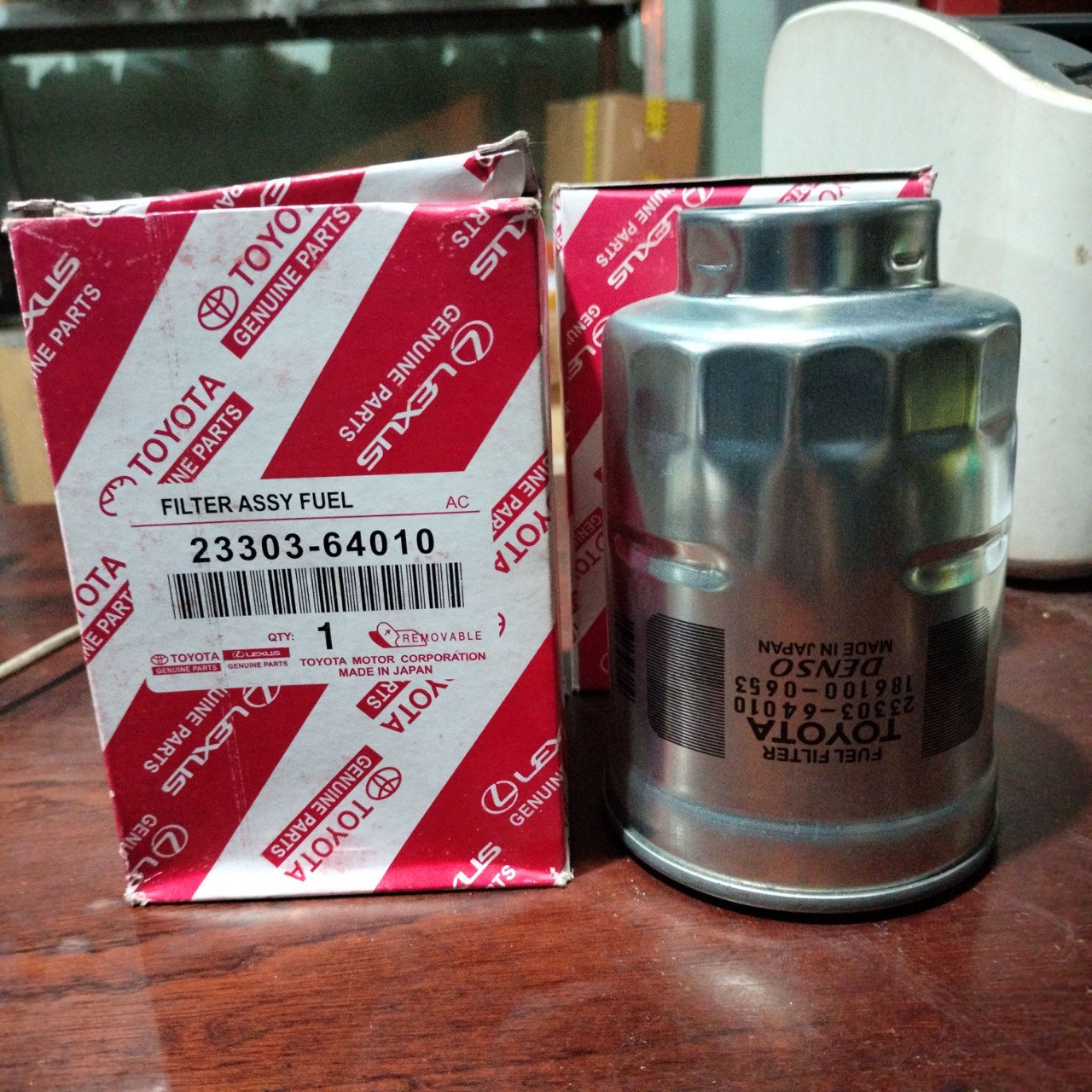 Lọc nhiên liệu xe Kia 1.4 tấn, K3000, K165, K270, nâng Toyota, Ford Ranger, mã lọc 23303064010, miệng gắn báo.