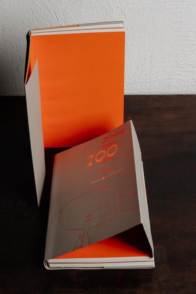 Hoàng Cầm 100 bài - BẢN ĐẶC BIỆT (Bìa cứng giấy kraf, tranh minh hoạ phụ bản màu)