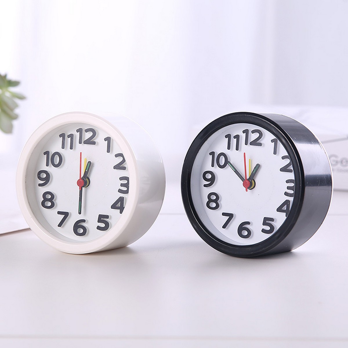 Đồng Hồ Báo Thức Hình Tròn Phong Cách Thời Trang