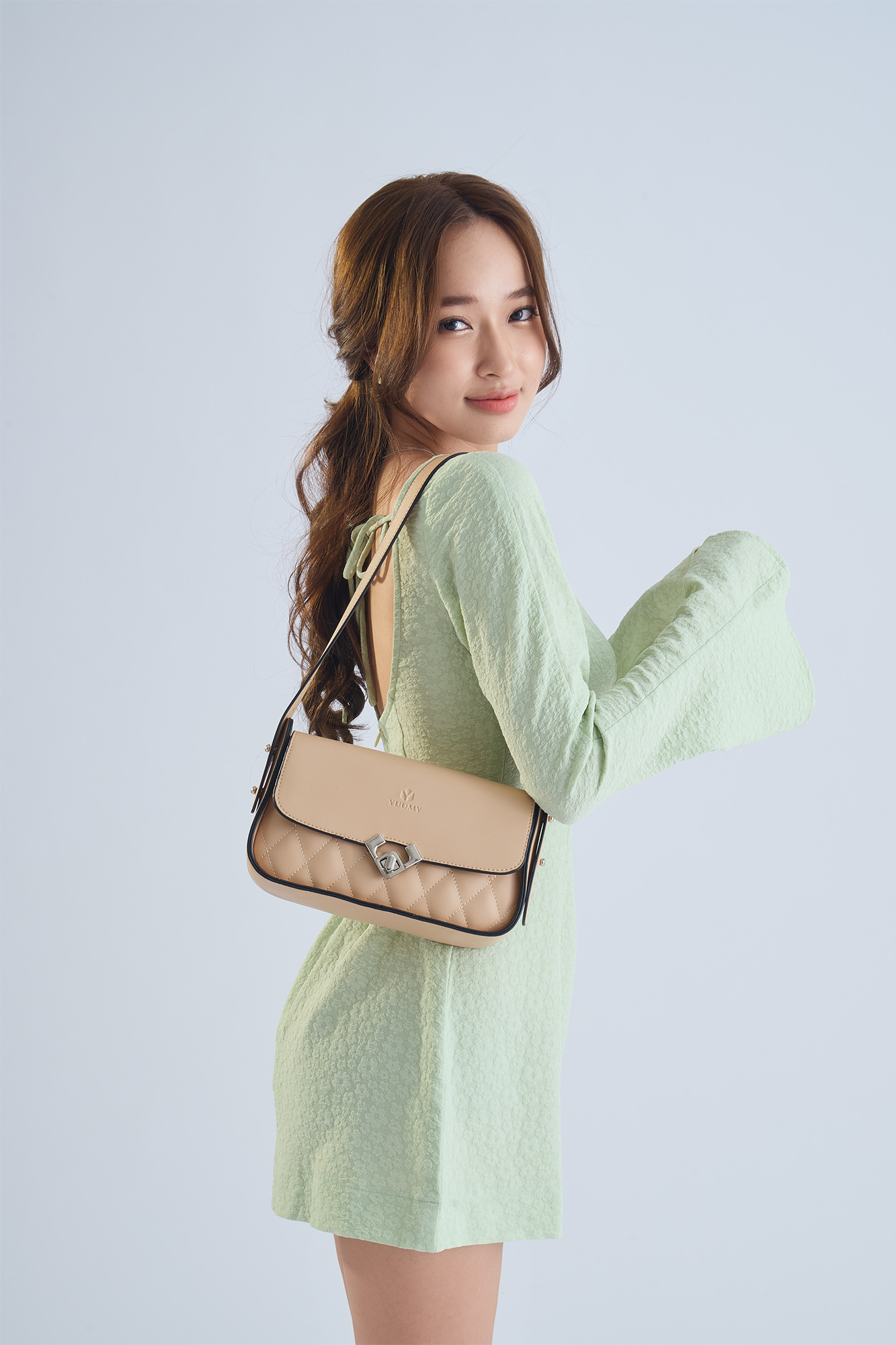 Túi Yuumy ( Thời trang nữ hình chữ nhật khóa cài kim loại size 23 - Túi đeo vai da Seasand YN234 )