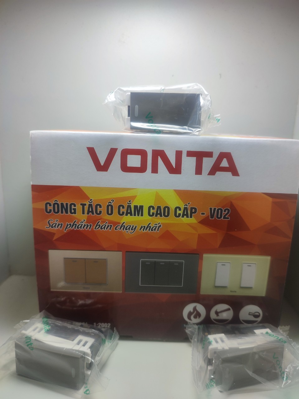 Hộp 36 Cái Hạt công tắc đơn 1 chiều VONTA - V02