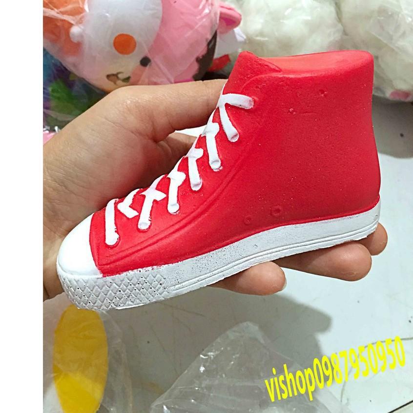 SQUISHY GIÀY ĐỎ - ĐỒ CHƠI BÓP SQUISHY