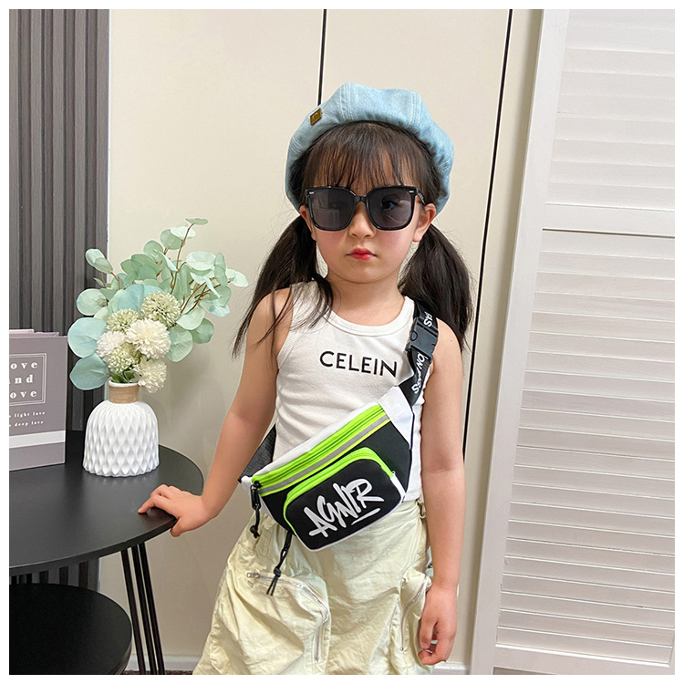 Túi đeo chéo cho bé phong cách dễ thương – BEE GEE DCTE56