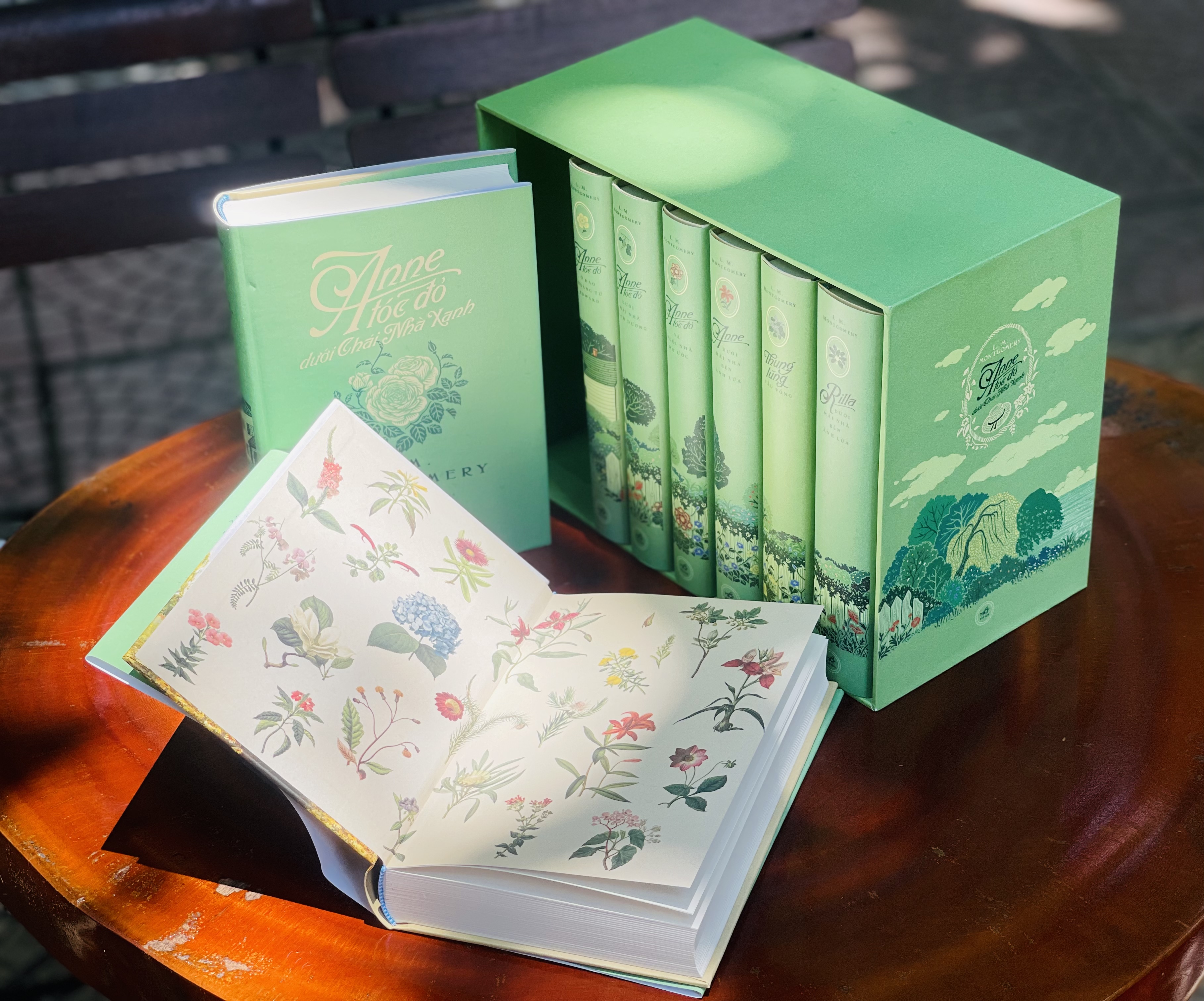 [boxset đặc biệt 500 hộp gồm 8 tập bìa cứng của Nhã Nam] TRỌN BỘ ANNE TÓC ĐỎ - Lucy Maud Montgomery – Nhã Nam – NXB Hội Nhà Văn