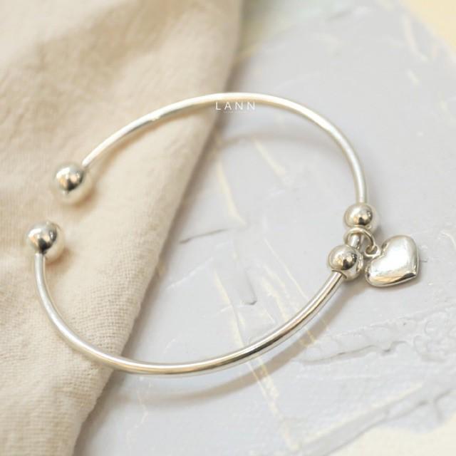 Kiềng mở 2 đầu tròn charm tim hộp S925 LANN
