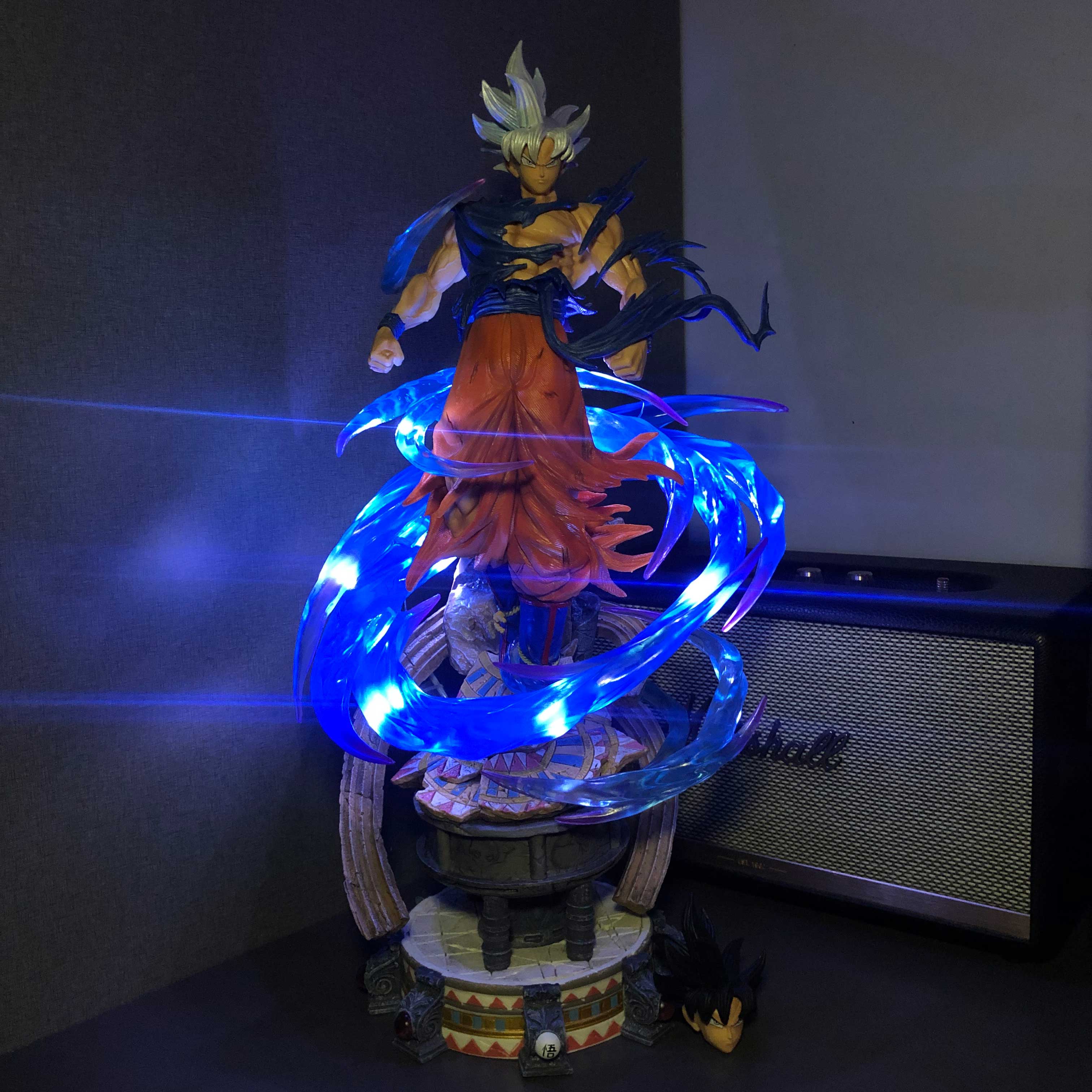 Mô hình Son Goku bản năng vô cực 49 cm có LED (usb) - Dragon Ball