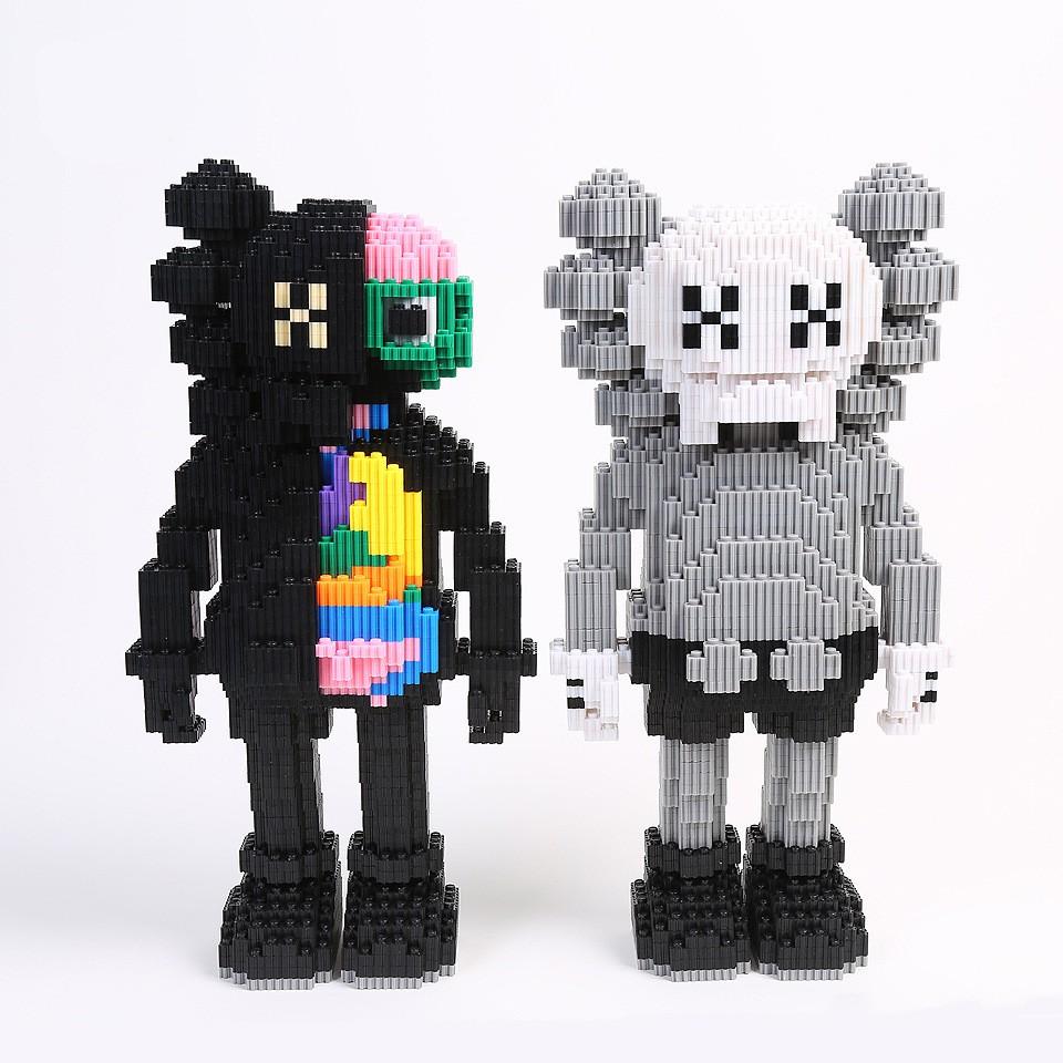 Mô Hình Lego Nano HC Magic Kaws White