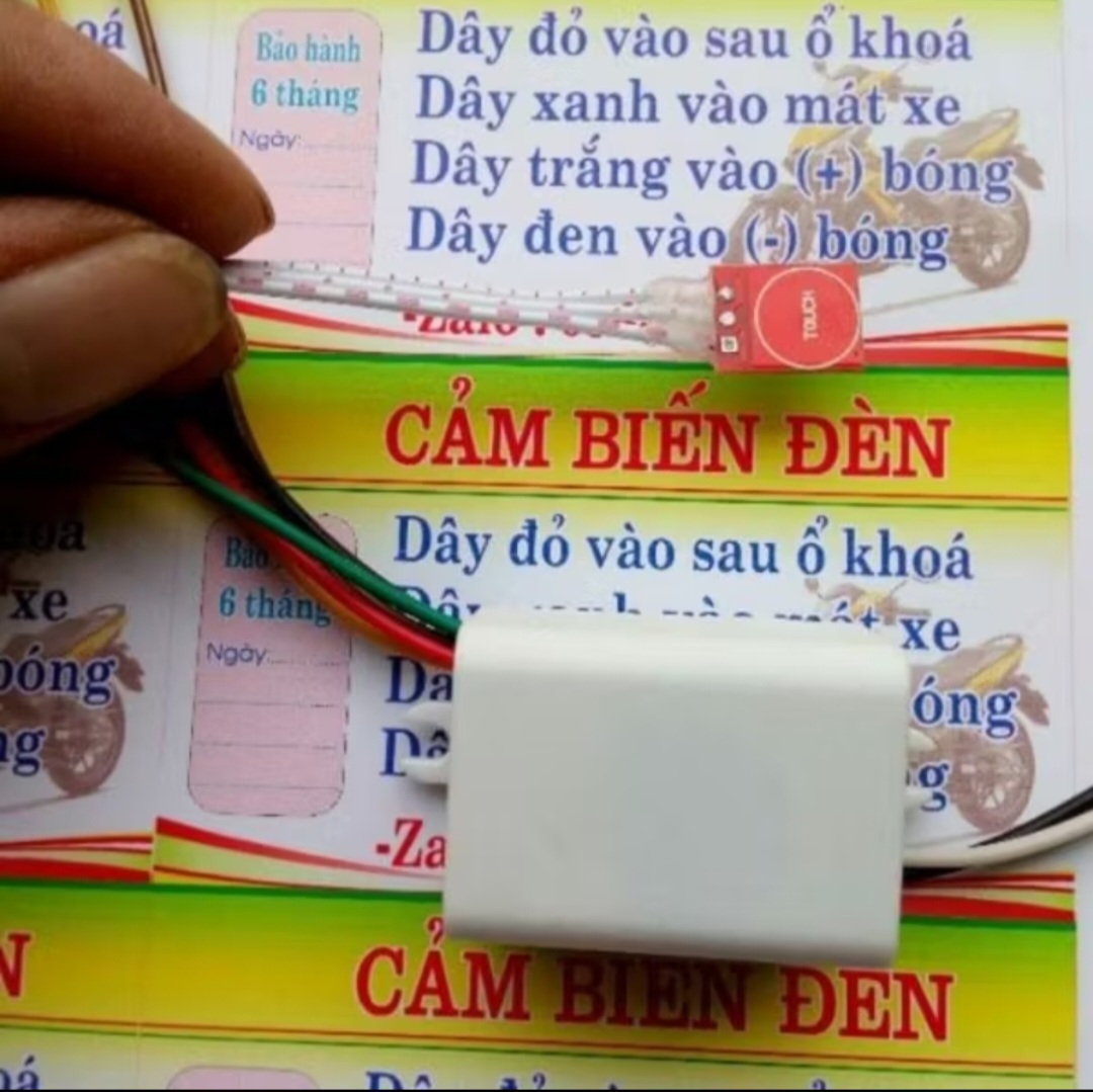 BỘ CẢM BIẾN CHẠM BẬT TẮT ĐÈN XUYÊN QUA NHỰA XE THUẬN TIỆN CHO MỌI NGƯỜI