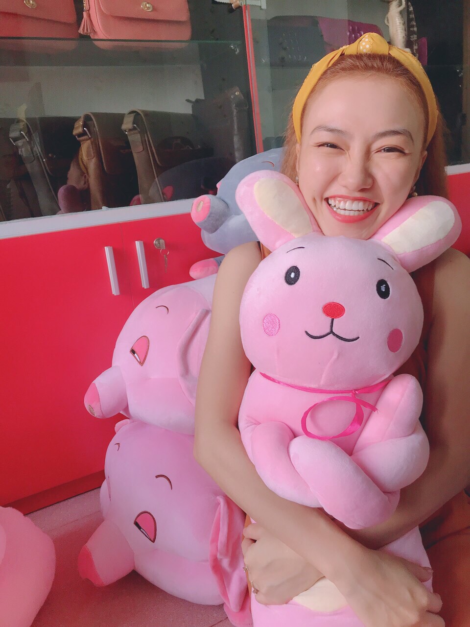 Gối Ôm Mặt Thỏ Dài Siêu Đáng Yêu Dành Cho Bé