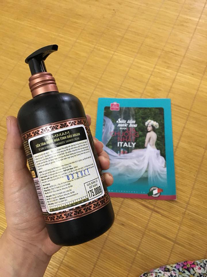 Sữa tắm nước hoa Tesori d'Oriente Hammam Olio Di Argan Cream Soap 300ml + Móc khóa