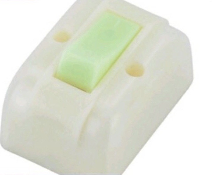 Công tắc 3 cực