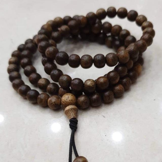 Chuỗi vòng trầm hương thiên nhiên 108 hạt