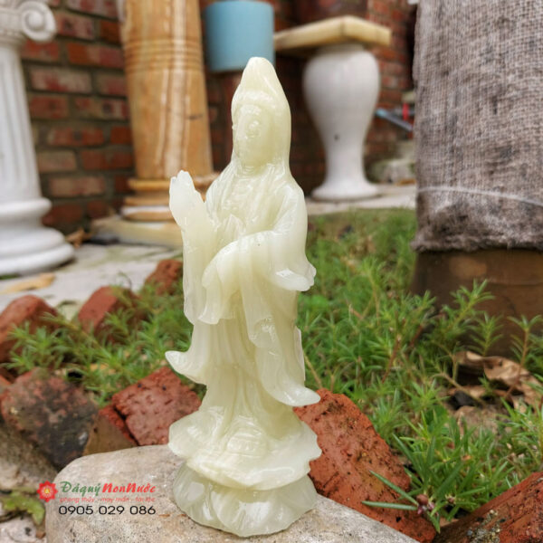 Tượng Phật quan âm đứng đá ngọc Pakistan cao 17cm - đá Non Nước