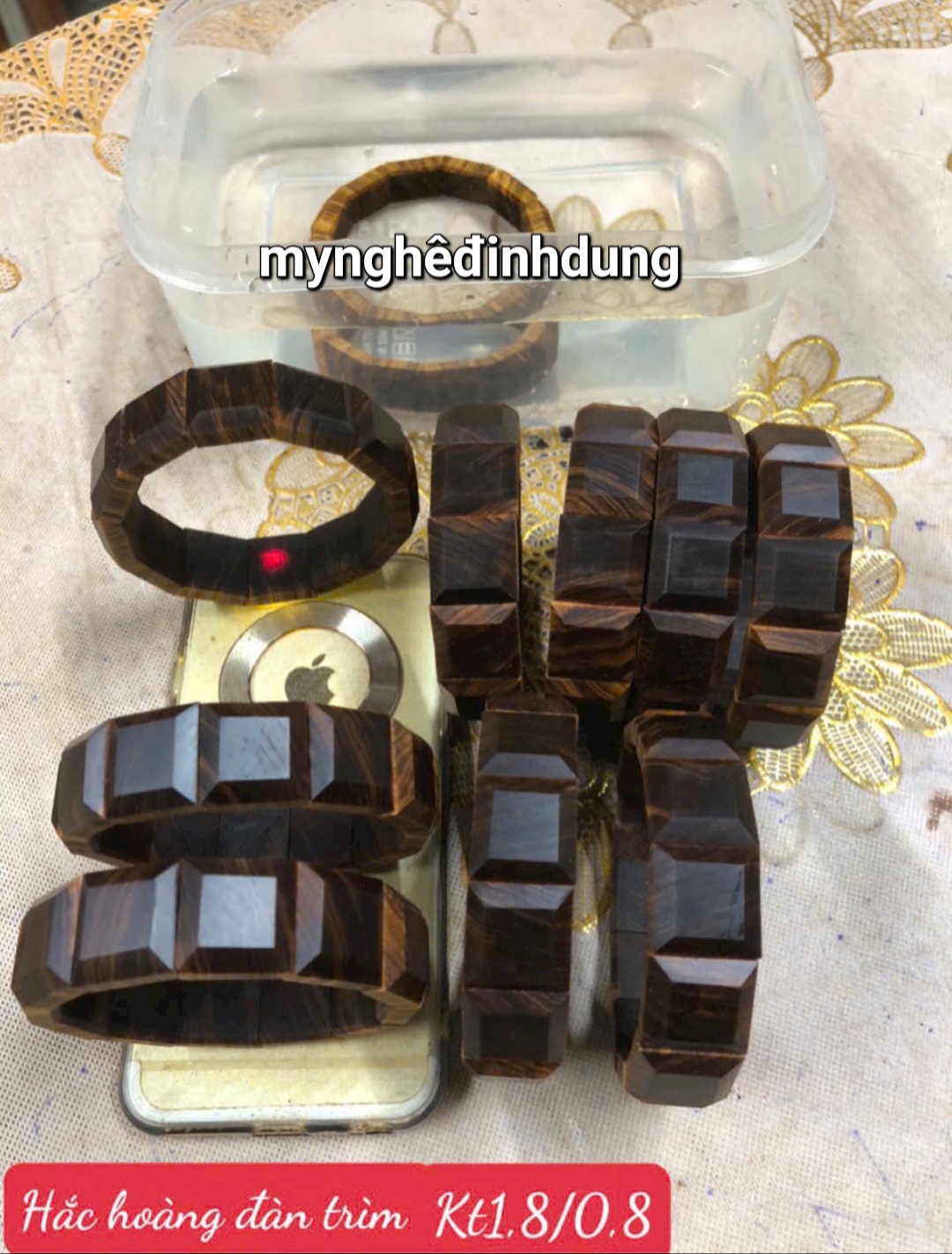 Vòng  tay gỗ  quý Vương mộc hoàng đàn tuyết lạng sơn  tuyệt đẹp
