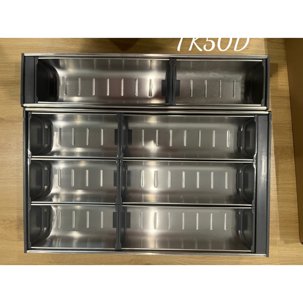 Khay Đựng Thìa, Đũa Inox Eurotek Thiết Kế Hiện Đại, Sang Trọng Có Nhiều Ngăn Với Nhiều Kích Thước Khác Nhau