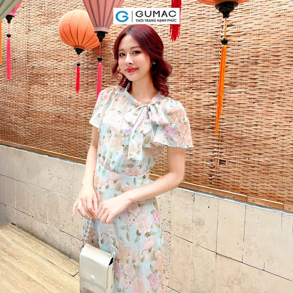 Đầm hoa thắt nơ cổ GUMAC DD09049