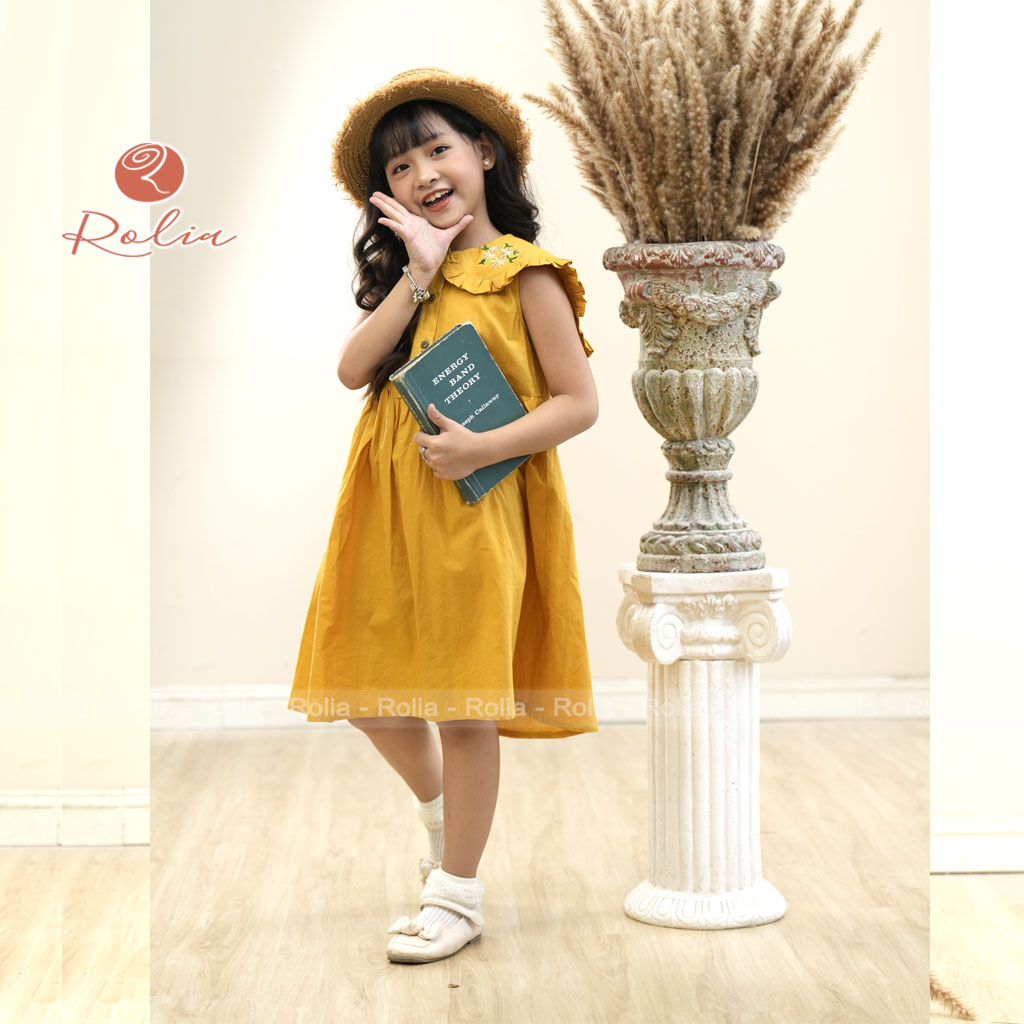 Váy bé gái thêu hoa ROLIA chất thô Hàn sát nách mặc xinh và mát cho ngày hè V134