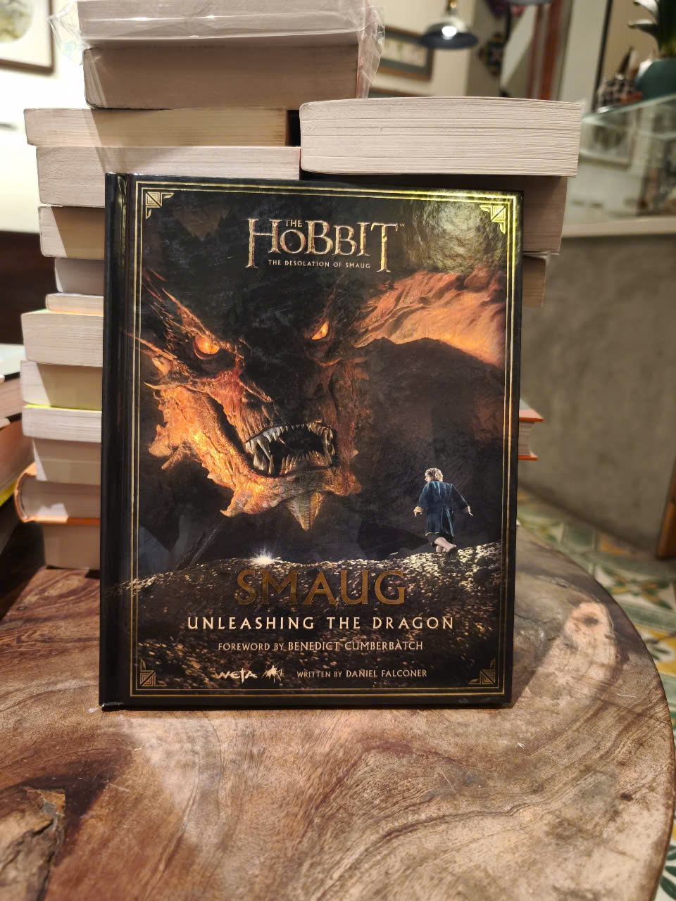Sách - Smaug: Unleashing the Dragon (The Hobbit: the Desolation of Smaug) by Daniel Falconer