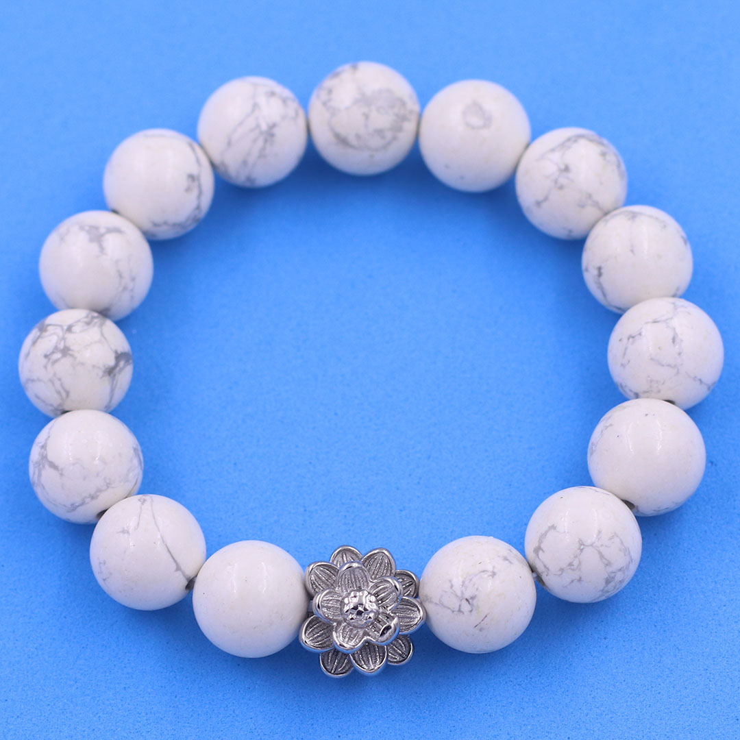 Vòng chuỗi đeo tay đá howlite 12 ly charm hoa sen inox, vòng chuỗi phong thuỷ, bông sen inox, vòng chuỗi hạt, vòng chuỗi tay charm bông sen inox