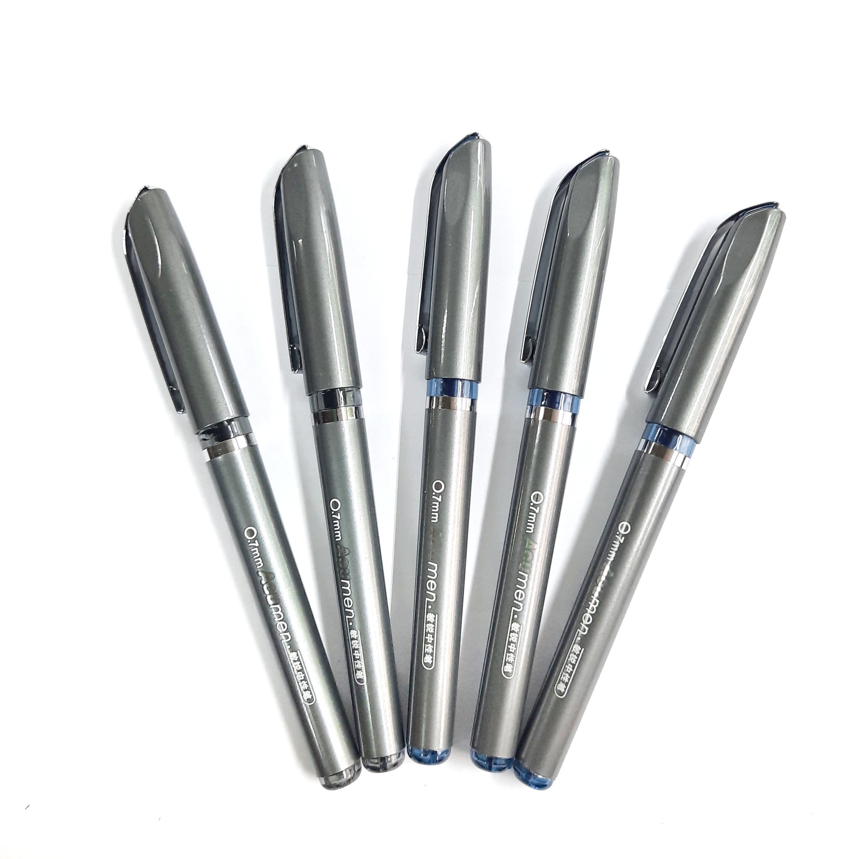 Bút nước 1588 ngòi 0.7mm .