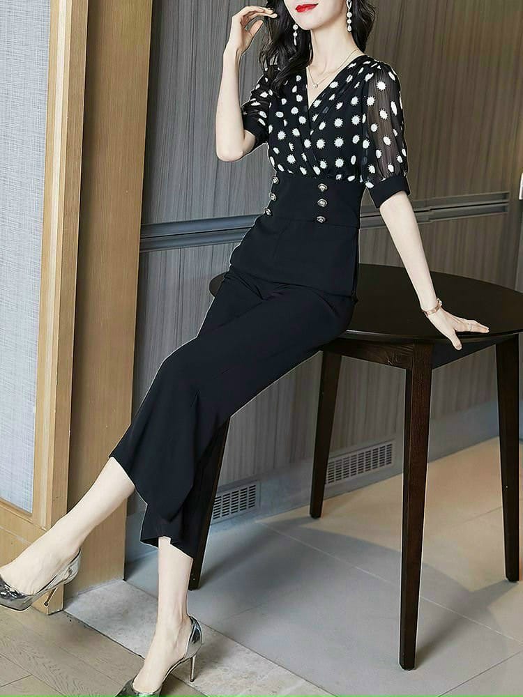 SET BỘ ÁO HỌA TIẾT CỔ V QUẦN ỐNG RỘNG CAO CẤP