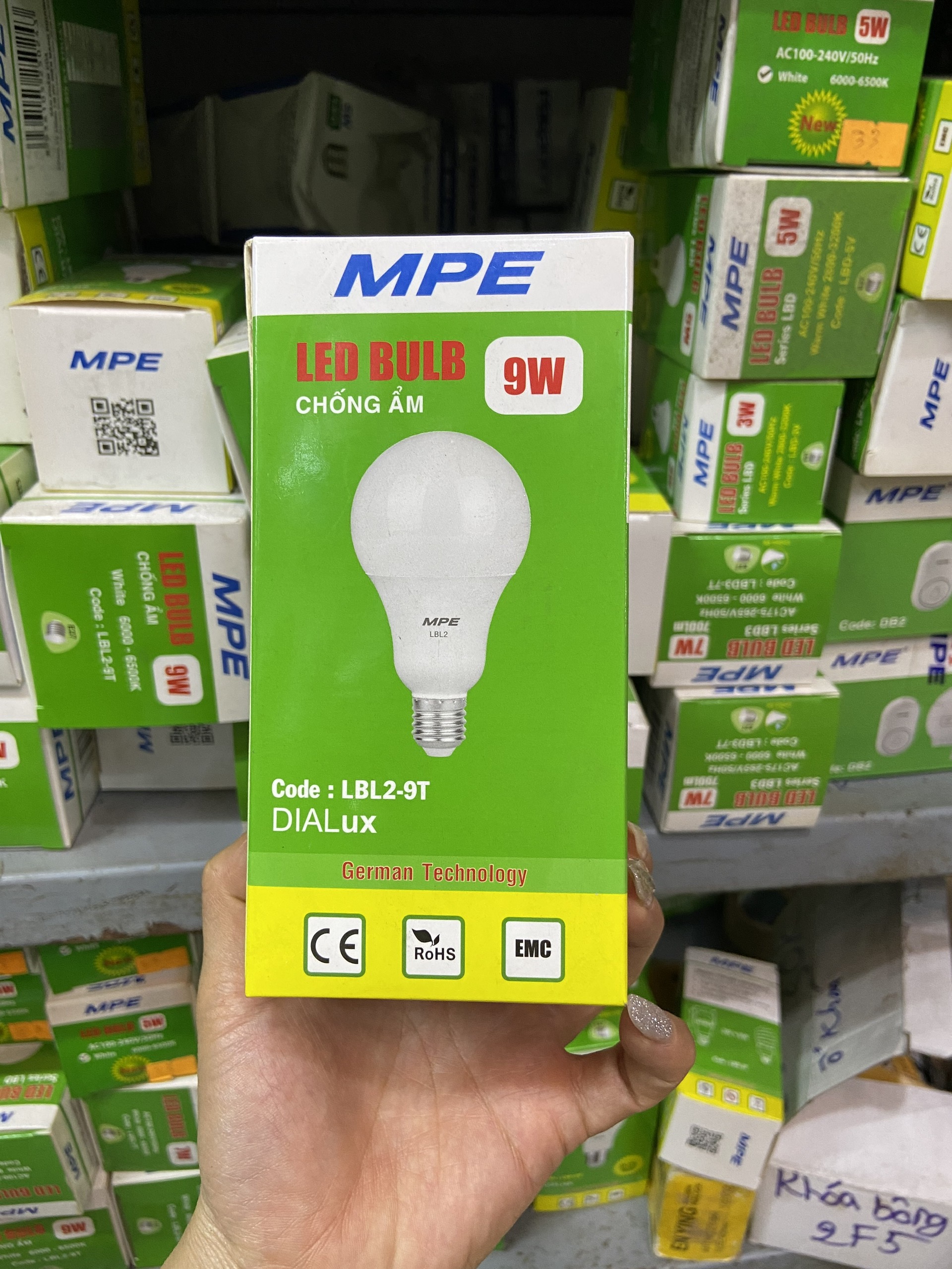 Bóng đèn LED tròn BULB 9w - Thương hiệu MPE