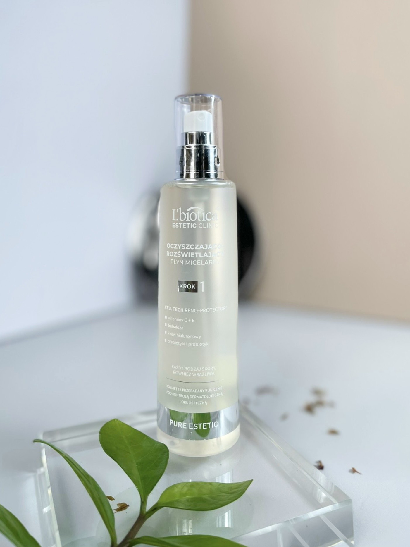 Nước tẩy trang L'biotica Estetic Clinic Pure Estetic cleansing and brightening micellar liquid