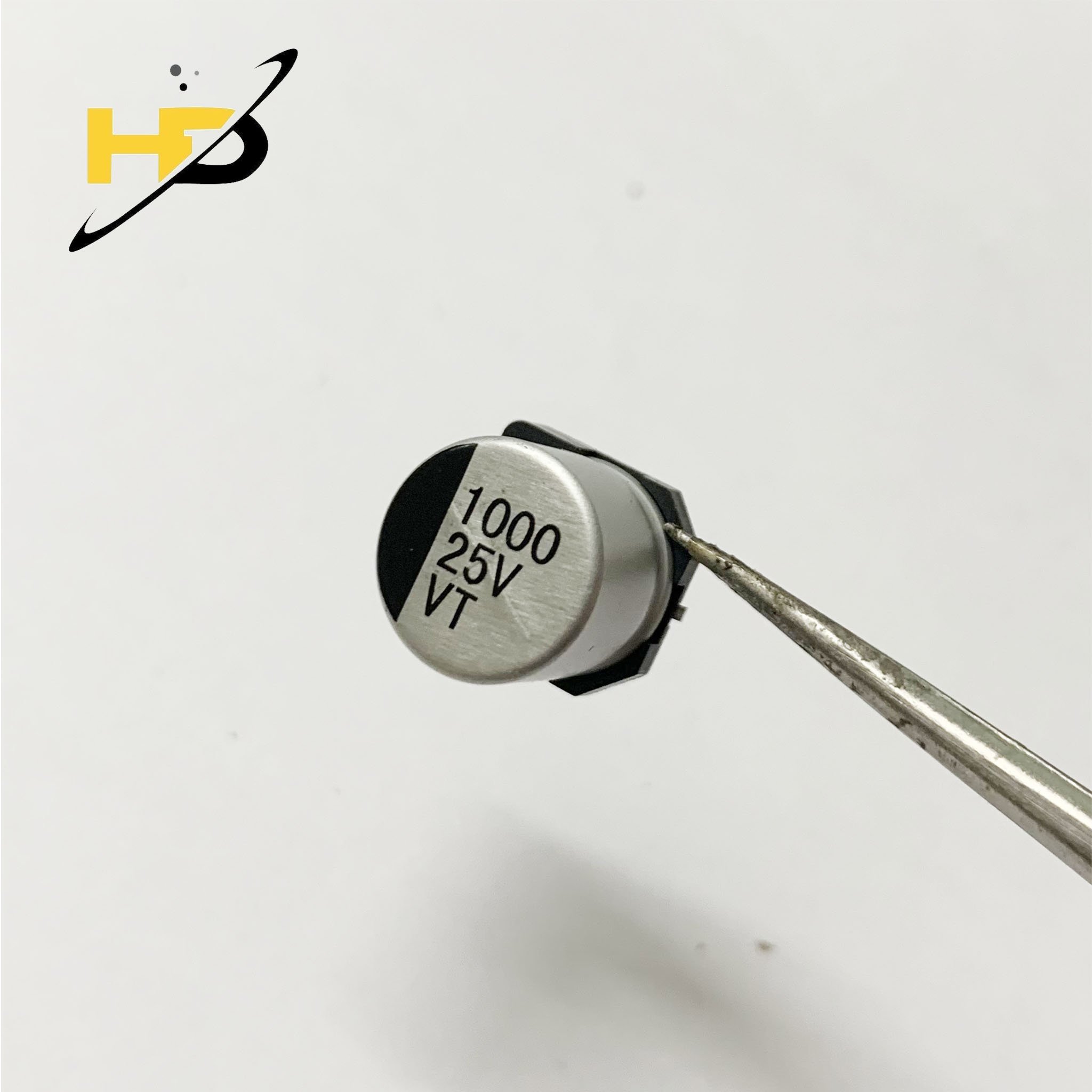 Tụ Hóa Nhôm 12x13mm 1000uF 25V Loại SMD Dán Dùng Trong Mạch Lọc Nguồn