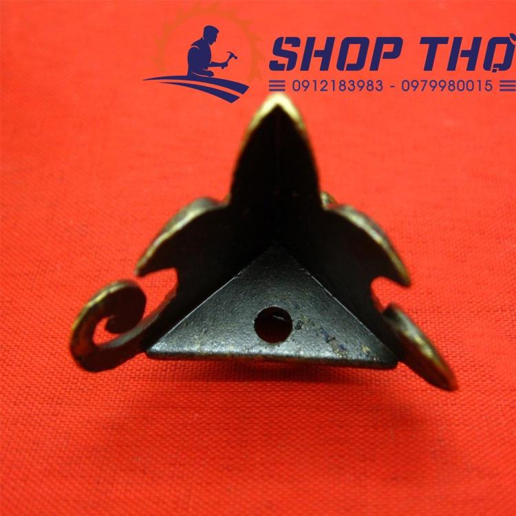 Chân hộp giả cổ Tường Vân