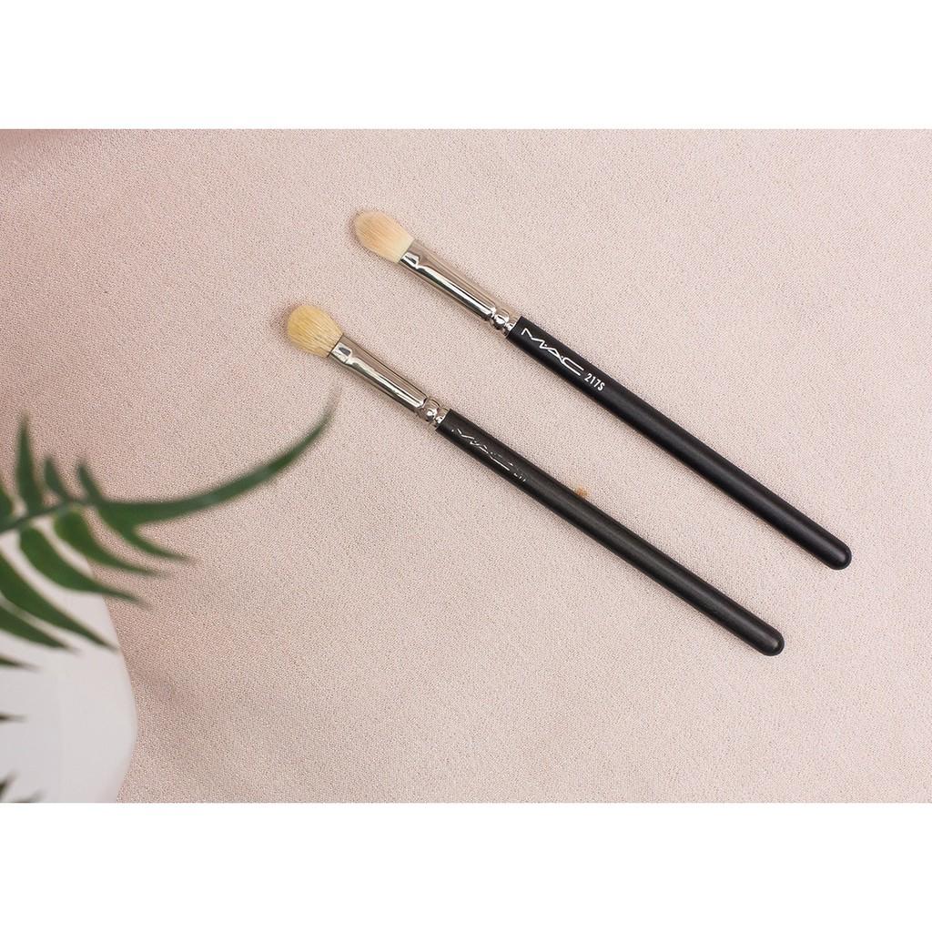 Cọ Tán Bầu Mắt MAC 217S - Mac Eyebrush