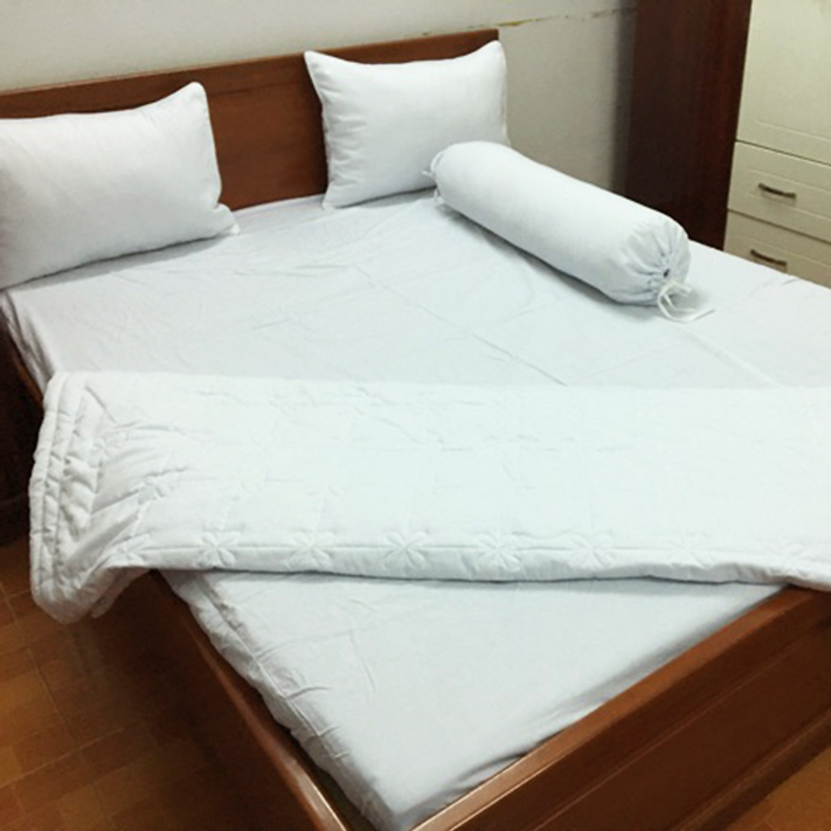 Mền chần gòn Cotton Cao cấp A - Chất liệu 100% Cotton thấm hút tốt, đường may tỉ mỉ - Màu trắng
