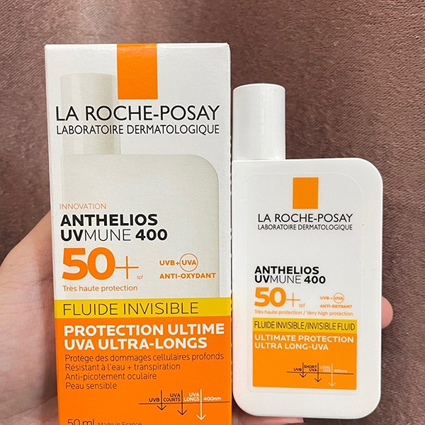 Kem Chống Nắng Dạng Sữa Lỏng Nhẹ Không Nhờn Rít La Roche Posay Anthelios Invisible Fluid SPF 50+ 50ml