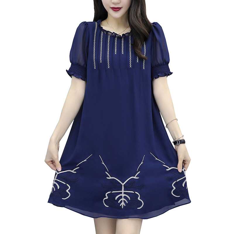 Váy suông nữ họa tiết độc đáo Còn size M (46-53)kg