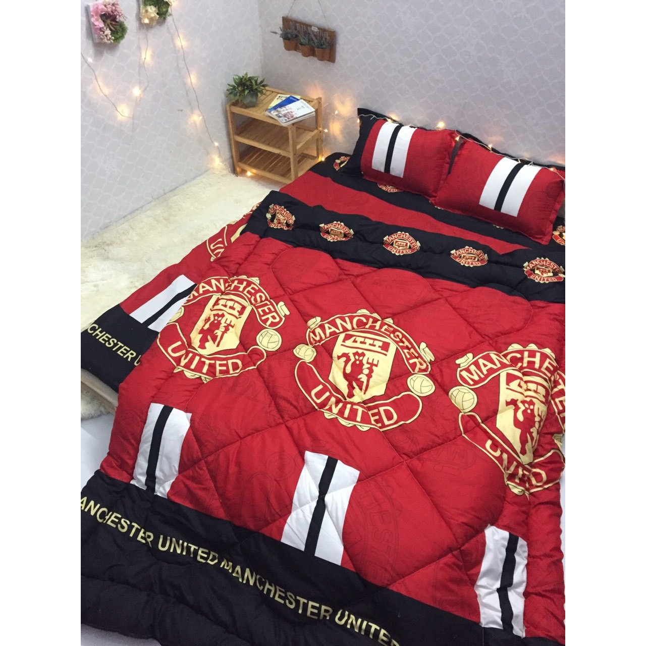 Bộ Drap &amp; Chăn Phao 5 Món Cotton Poly CLB MANCHESTER UNITED