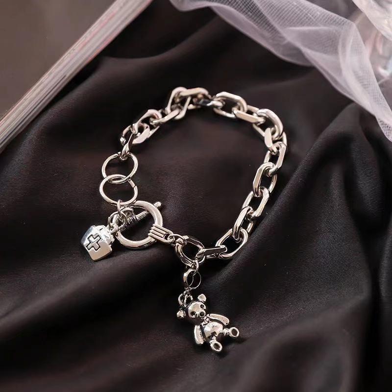 Vòng Tay, Lắc Tay Titan Cao Cấp Không Gỉ Khoá Cài Gấu Bear Cho Nam & Nữ Camcamvintage